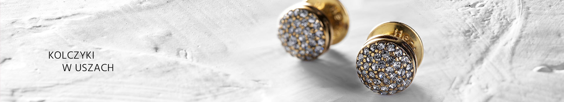 Kolczyki w uszach