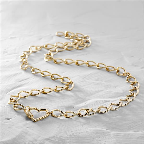 AMOR ES FUEGO. Cadena con corazón