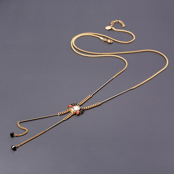 Długi wisior. Codziennie coś nowego