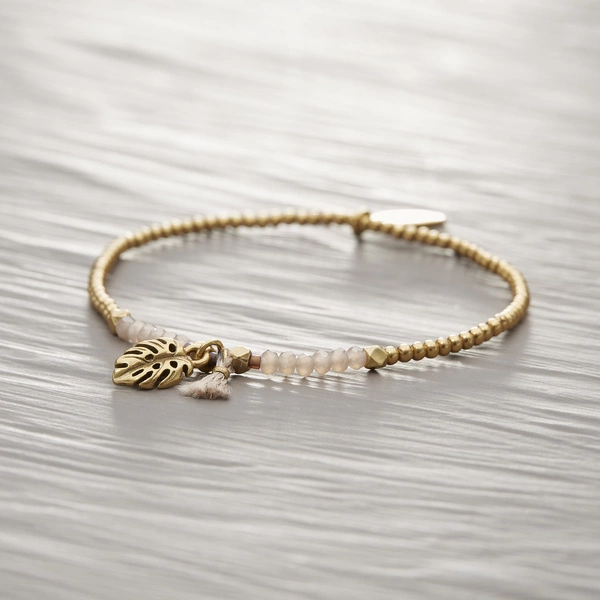 Liść z bajki. Bransoletka z koralikami