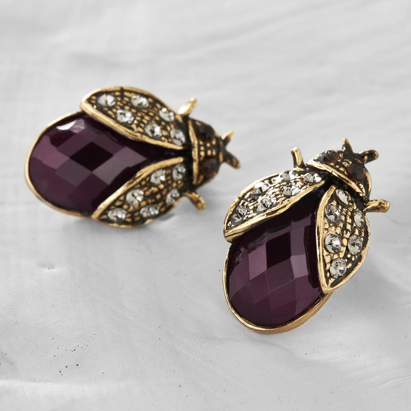 Skarabeusze w czerwieniach. Kolczyki wkrętki