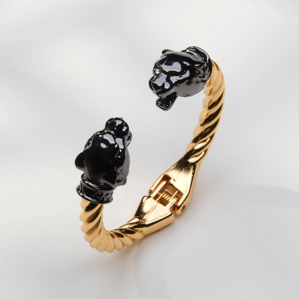 QUIERO UNA PANTERA. Pulsera con cabezas de animales