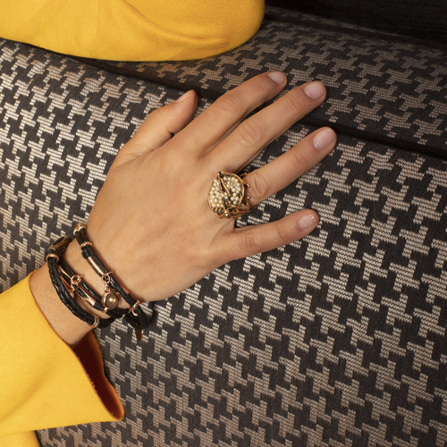 Skarabeusze w czerwieniach. Kolczyki wkrętki