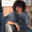 Regulowany złocony naszyjnik z ażurowymi dekorami i perłą. ZŁAPANE CHWILE