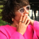 Złocony spiralny pierścionek z dekorami i kryształami. NOSTROMO