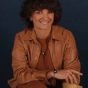 Pozłacany naszyjnik z kolibrem, perłą i szafirami. SYMBOL MAGII