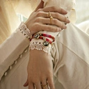 Pozłacany pierścionek z opalowymi kryształami. TU I TERAZ