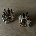 Złocone kolczyki z czarnymi hematytami i kryształami. DWA SŁOŃCA