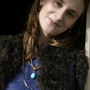 Naszyjnik z łączonych srebrnych i złotych łańcuchów. CZARNO NA BIAŁYM