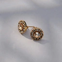 Kolczyki z kryształkami w bieli i tonie szarego diamentu. GWIAZDA POLARNA