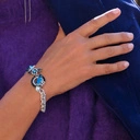 Bransoleta w srebrze z białymi i niebieskimi kryształkami. JESTEM NIEZALEŻNA