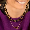 Złoty wisiorek na łańcuszku z zawieszką z literką P.  P - PIĘKNA