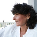 Pozłacane kolczyki wkrętki z kryształkami w stylu glamour. CHATEAU DE BORDEAU