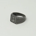 Sygnet męski wykonany ze stali szlachetnej satynowanej. NAPRAWDĘ MĘSKI