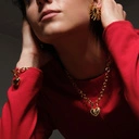 Okazały naszyjnik z łańcucha z dekorem. KŁÓDKA NA SZCZĘŚCIE