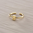 B - Basia. Pierścionek z literką B