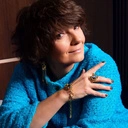 Złocona bransoletka z białymi perłami i kryształami. FRANCUSKIE SŁODKOŚCI