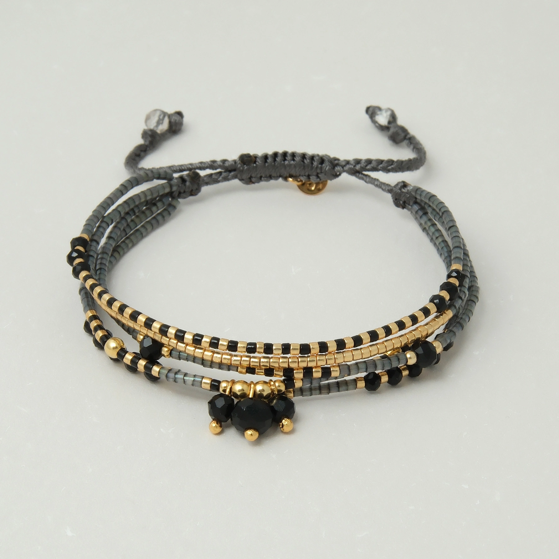 Pięciorzędowa bransoletka z koralików Miyuki i kryształków. KSIĘŻYCOWY PYŁ