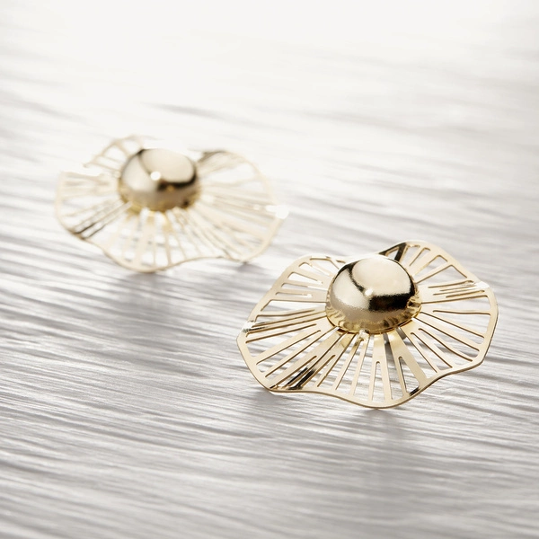 Pozłacane kolczyki wkrętki.  AŻUROWE KAPELUSZE