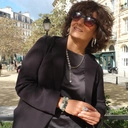 Posrebrzany pierścionek z fioletowym kryształem. KSIAŻĘCY