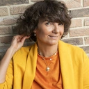 Pozłacane kolczyki kółka z kwadratowymi kryształkami. MONICA