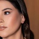 Złocone kolczykiw formie półkul z różowym kwarcem. KAMIEŃ MIŁOŚCI