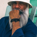 PARA UN HOMBRE CON PASIONES. Pulsera negra con grillete