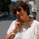 Sztywny pozłacany naszyjnik z głowami żyraf z cyrkoniami. DŁUUUGA SZYJA