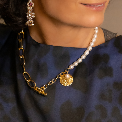 TE RELAJARÁ. Collar de perlas