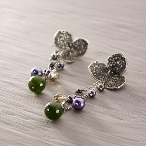 Delikatność i kobiecość. Kolczyki outlet