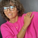 Pozłacana bransoletka z ozdobną ważką i kryształkami. NA SZCZĘŚCIE