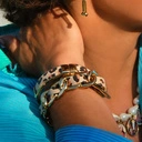 Pozłacana pancerka z ekoskórą z rozetami jaguara. DZIKA NATURA