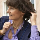 Długie kolczyki kryształowe w odcieniach różu i złota. WYZWOLIĆ EMOCJE