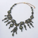 Naszyjnik z zielono-żółtymi dekorami z perłami. PONTE DI RIALTO