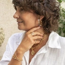 Sztywna pozłacana bransoletka w kształcie agrafki. AGRAFKA