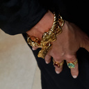 Wiosną soczyście. Pierścionek z oczkiem w bordowym kolorze