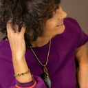 Myślę o Bali.Bransoletka z opalowozielonymi kryształkami