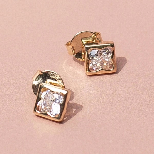 Średniej wielkości kolczyki sztyfty z kryształkiem. BŁYSK RADOŚCI