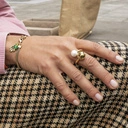 Bransoletka łańcuch z listkiem i zielonymi koralikami. PAŹDZIERNIK