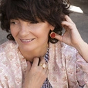 Krótki pozłacany wisiorek z kryształkami i ważką. MOJE TANZANITY