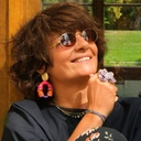 Pozłacane owalne kolczyki z kolorowymi akcentami. OWOCE Z TROPIKÓW