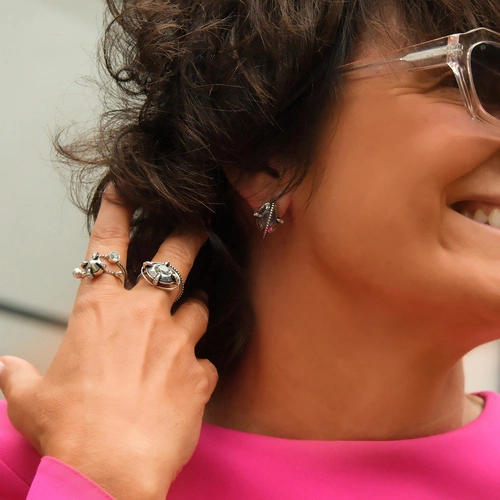 Posrebrzane kolczyki a la statek kosmiczny z krysztalem. Z INNEJ PLANETY