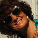 Duże pozłacane kolczyki w kształcie wydłużonych kropli. CHWILO TRWAJ