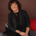 Wiszące kolczyki wachlarze z kryształkami. CARMO