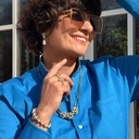 Złoty pierścionek na gumce z perełkami i kryształem. LAMPKA SZAMPANA