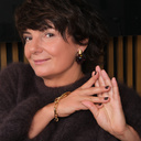 DEJA QUE SEA. Pulsera con grandes colgantes