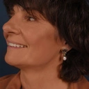 Kolczyki kokardki z drobnymi perełkami. UROCZE KOKARDKI