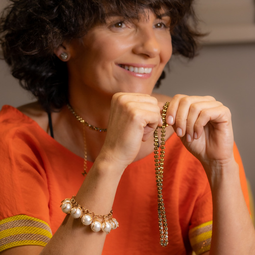 YOU CAN GO YOUR OWN WAY. Pulsera con colgantes