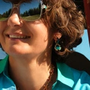 Krótki pozłacany naszyjnik z emaliowanymi rozgwiazdami. MORSKA KONSTELACJA