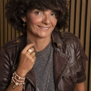 Pozłacany naszyjnik na łańcuszku z małymi krzyżami. PUNKOWY